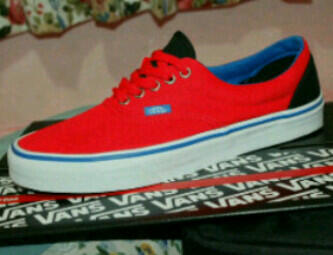 VANS SHOES ORIGINAL 100%