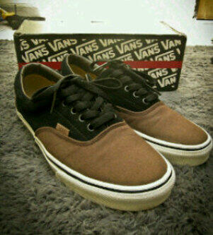 VANS SHOES ORIGINAL 100%