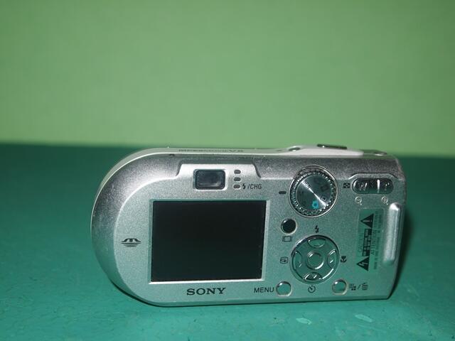 dsc p100 sony camera