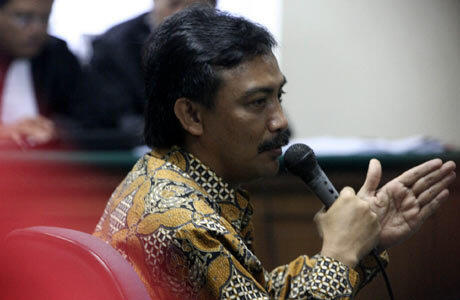 Menteri Aktif Pertama Indonesia yang Dicegah KPK ke Luar Negeri