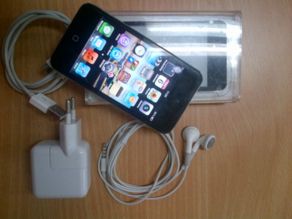 WTS ipod touch 4th gen 32gb