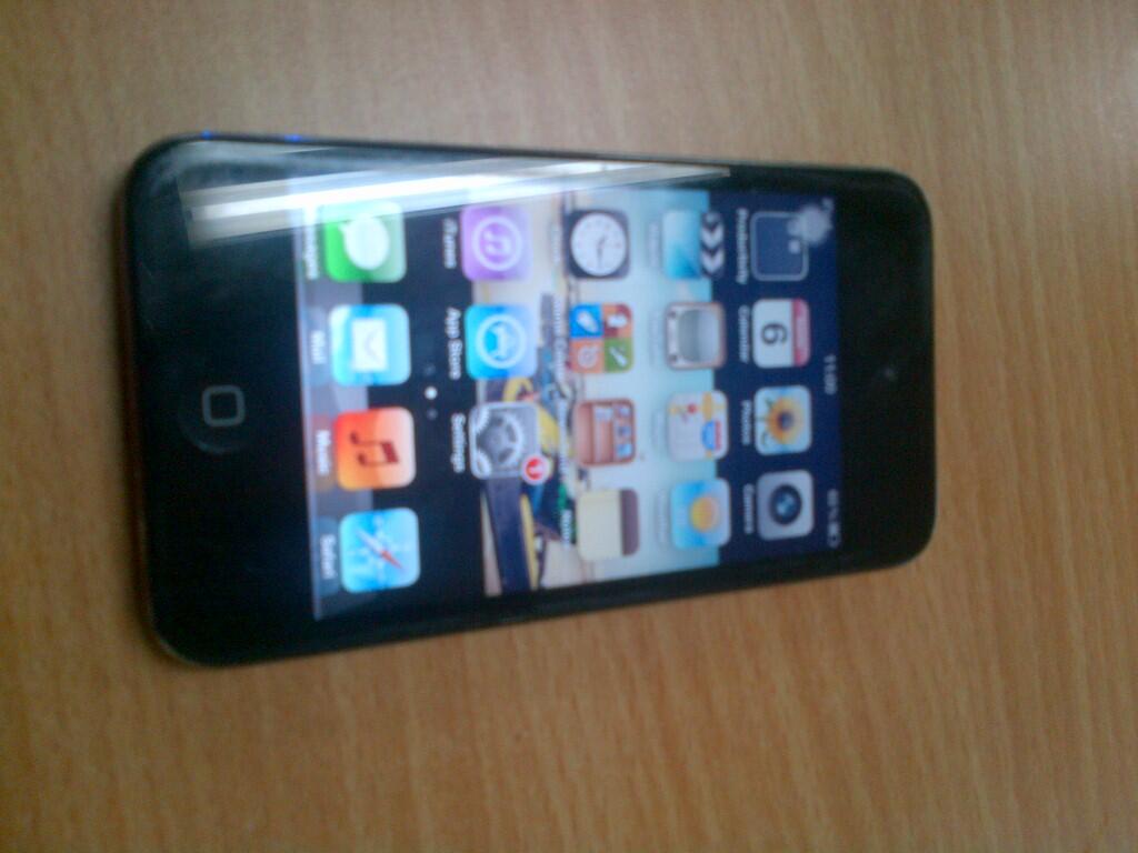 WTS ipod touch 4th gen 32gb