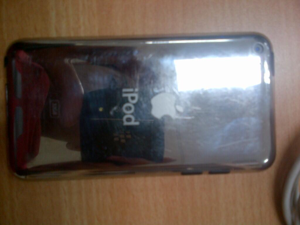 WTS ipod touch 4th gen 32gb