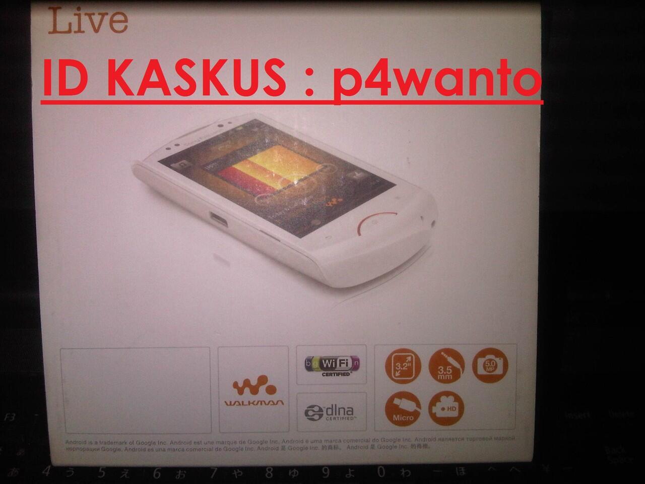 sony ericsson WT19i White