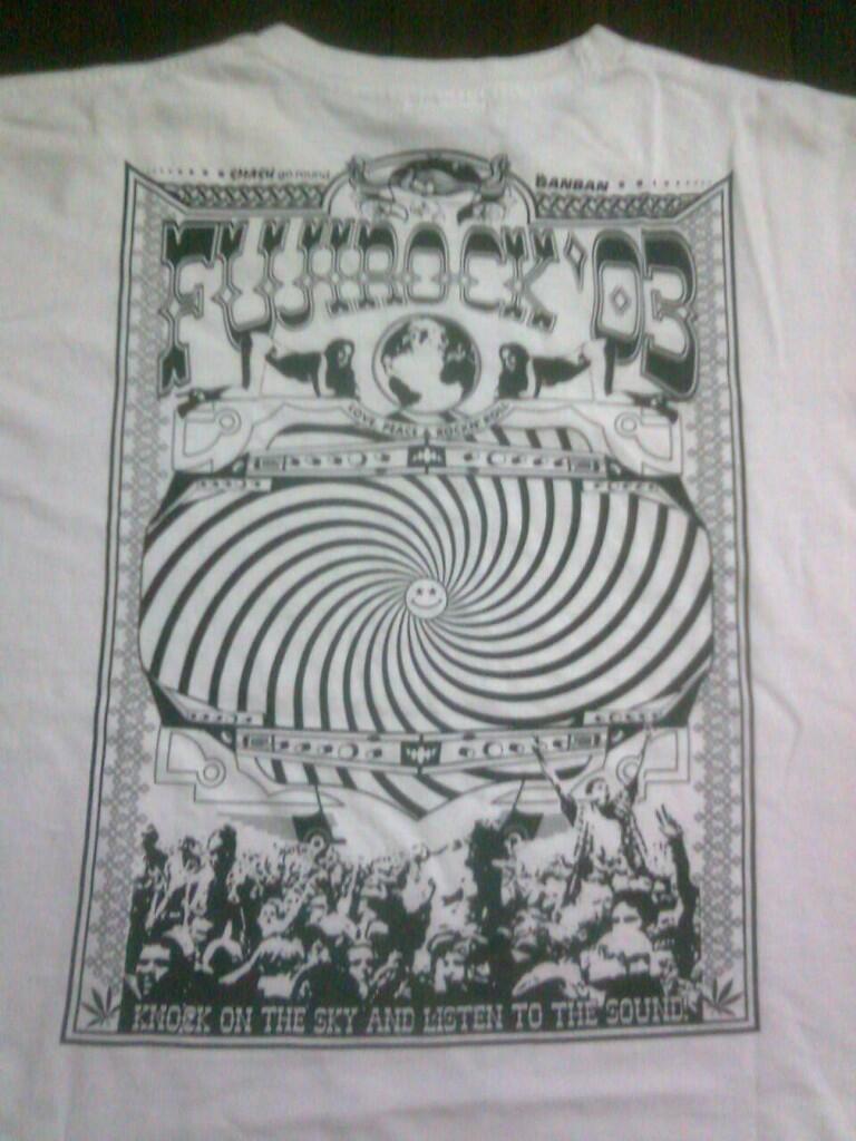 Trucker suicidal tendencies, longpants dogtown, kaos vans, fuji rock festival 2003