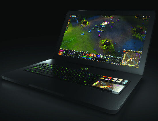 Razer bagi-bagi Razer Blade gratisan