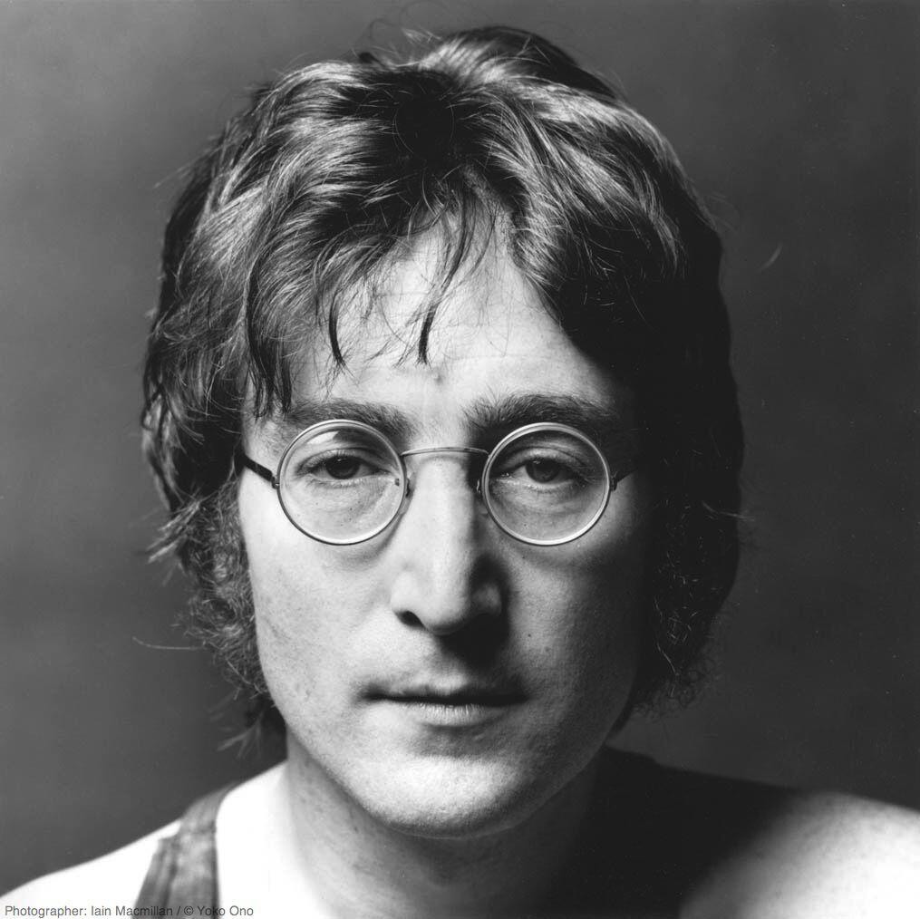 32 Tahun Kematian John Lennon