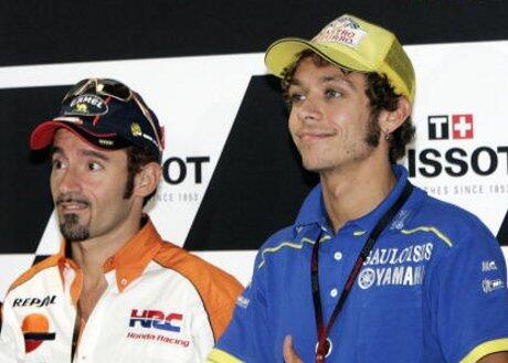 Rossi menanti folbek dari sang rival max Biaggi ?