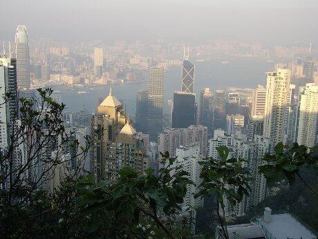 Di Hong Kong, Parkir Lebih Mahal dari Harga Apartemen