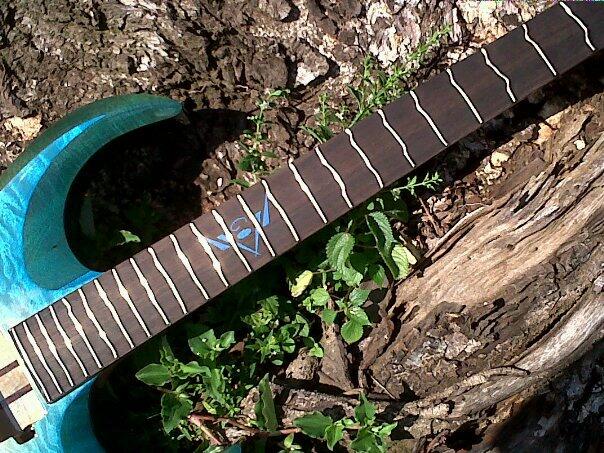 jual gitar bass akustik elektrik custom hand made semarang jawa tengah murah bagus