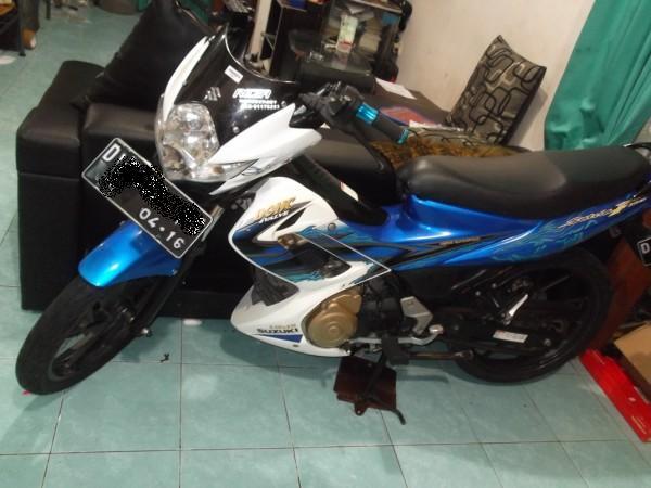 jual santai (mahal) mesin satria FU-150 th 2011 km rendah 99%mulus