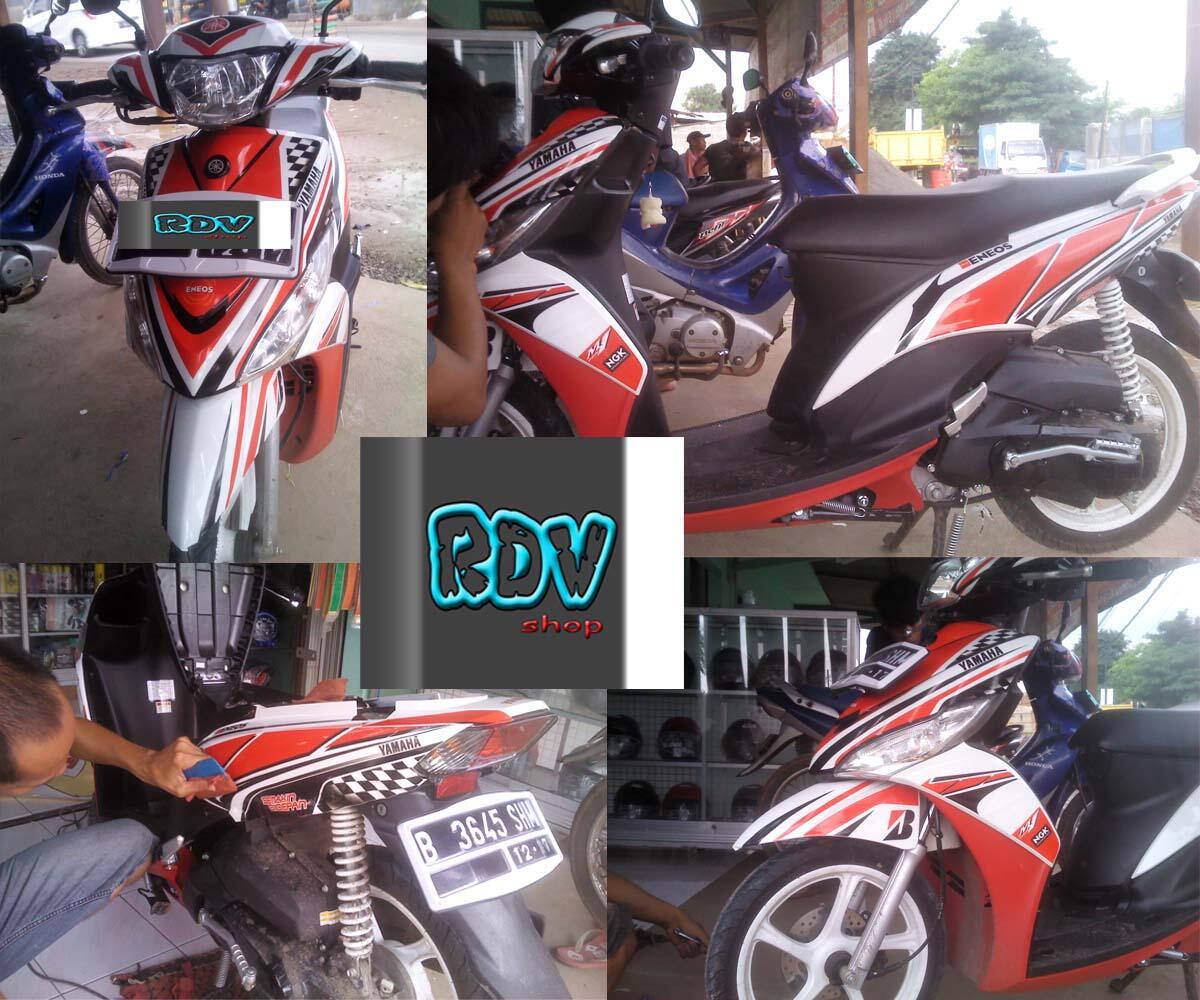 Terjual DECAL  CUSTOM UNTUK  SEMUA MOTOR  DESAIN SUKA SUKA 