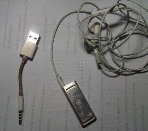 iPod shuffle 3rd gen 2GB