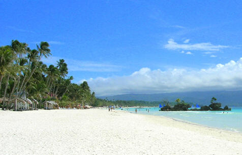 10 Pantai Paling Memukau di Dunia! Kapan Agan Mau ke Sini? 