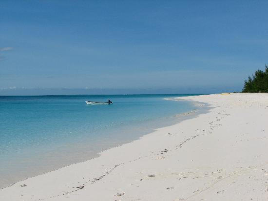 10 Pantai Paling Memukau di Dunia! Kapan Agan Mau ke Sini? 