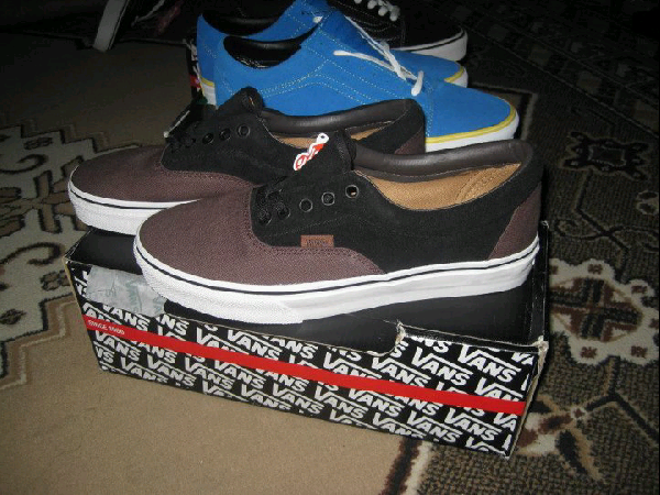For sell Shoes vans original and pants tees