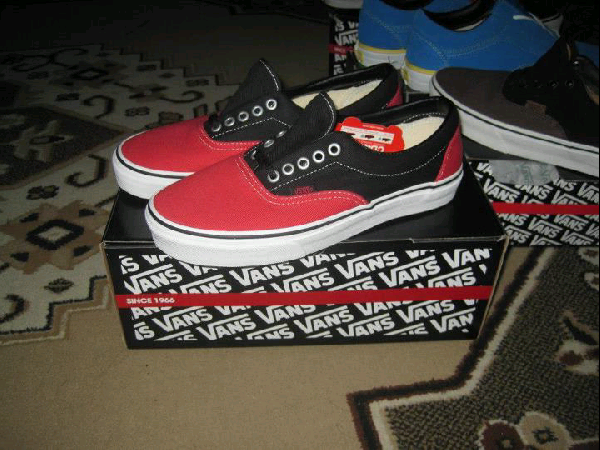 For sell Shoes vans original and pants tees