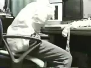 Sebuah Video Aneh Misterius Dari Youtube