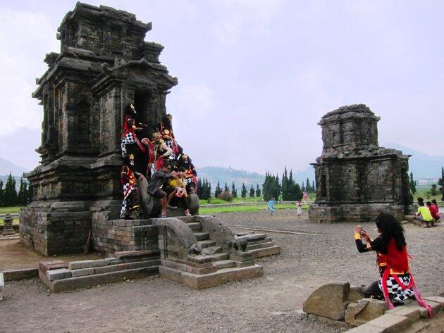 Wisata Bertemu Sang Arjuna di Dieng