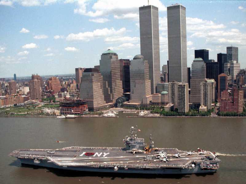10 Kapal Induk Raksasa Milik Amerika 