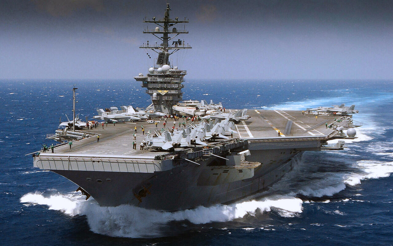 10 Kapal Induk Raksasa Milik Amerika 