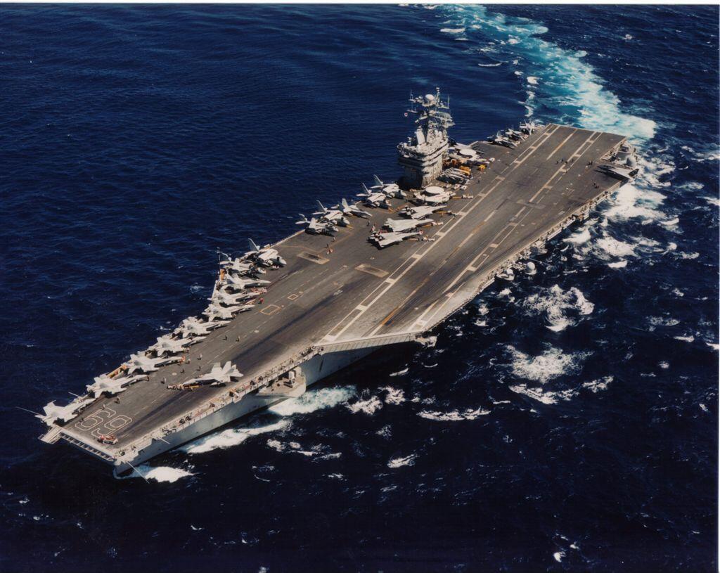 10 Kapal Induk Raksasa Milik Amerika 