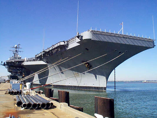 10 Kapal Induk Raksasa Milik Amerika 