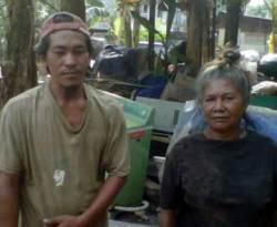 Setelah 3 tahun menabung pemulung berkurban 2 kambing terbesar &#91;renungan malam&#93; 