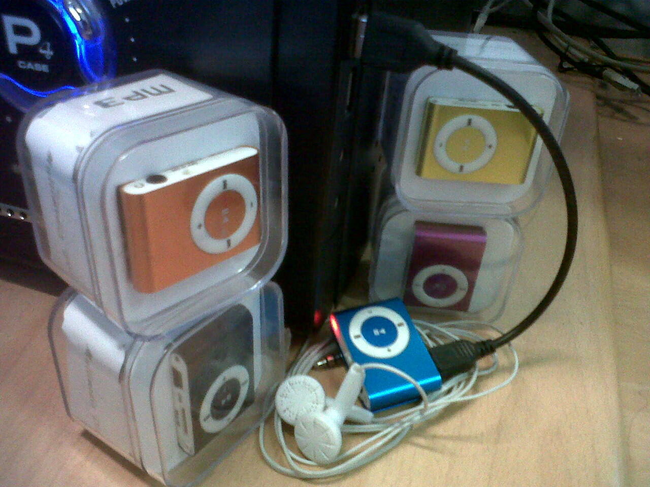 Promo Natal : MP3 Jepit IPOD Shuffle