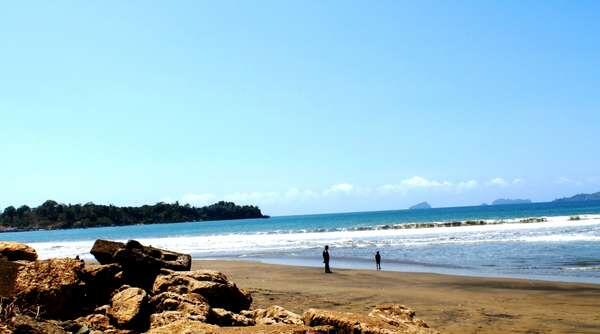 Sidem , Pantai Tercantik di Jawa Timur