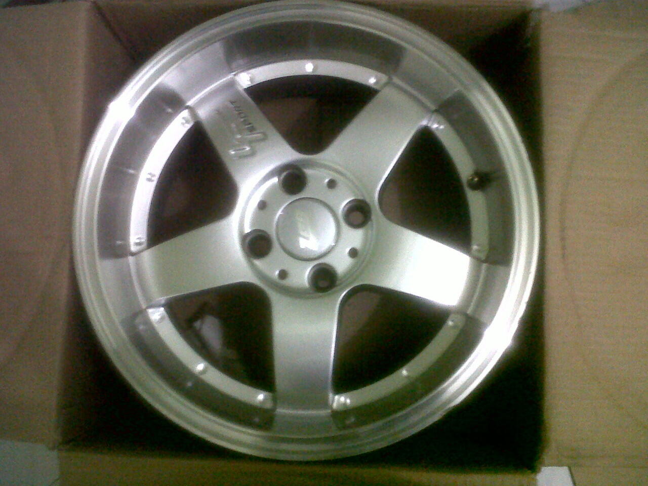 Terjual JUAL VELG MOBIL CELONG BELANG ZENTECH sport r15 