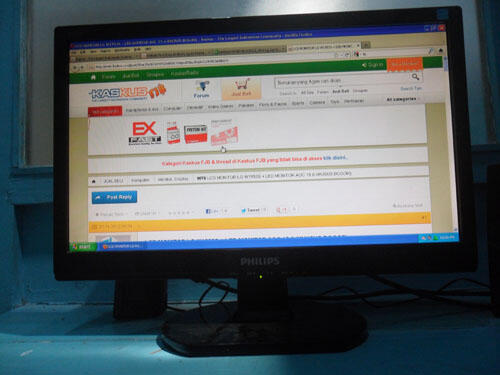 monitor lcd philips 19"...harga temen