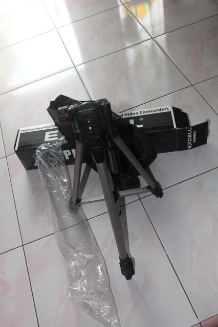 Jual Murah Tripod Excell Promos...MINT, Never Used!