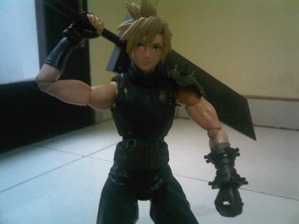 Final Fantasy Dissidia Play Arts : Cloud Strife