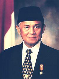 Di Malaysia, Habibie Dianggap Pengkhianat Bangsa!!!
