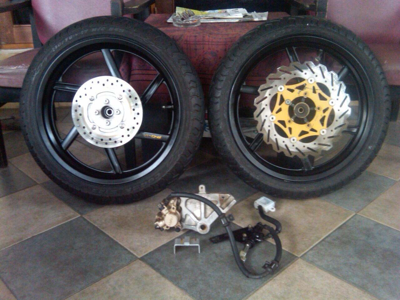 terjual velg lebar rgv ban corsa set cakram belakang terjual velg lebar rgv ban corsa set cakram belakang