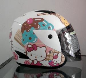 HELM ANAK HELLO KITTY
