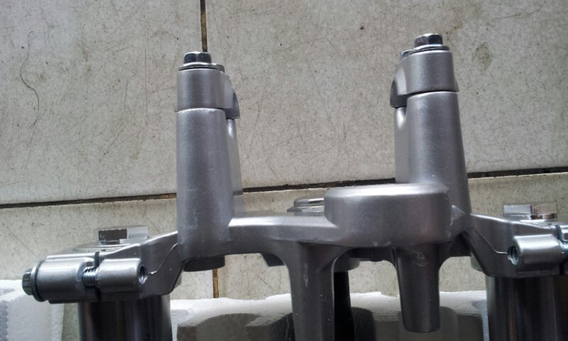 Terjual shock depan byson baruharga dibawah 1 juta  KASKUS