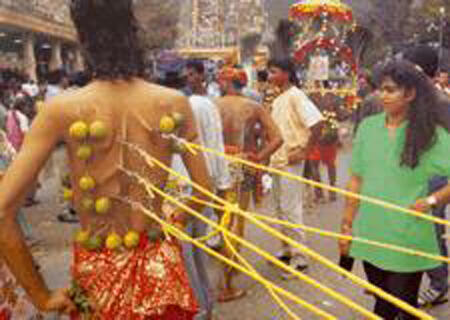 &#91;SEREM GAN&#93; 6 Ritual Budaya Yang Mengerikan !!