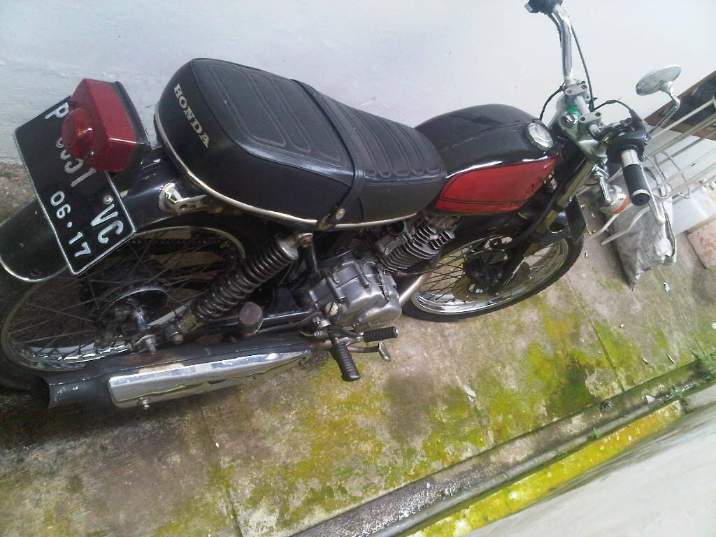 Honda CB tahun (Malang)