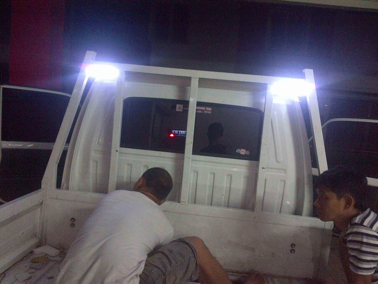 jual lampu LED rem sen mundur variasi atas pickup & truck