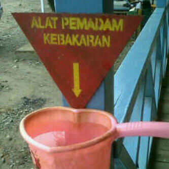 ALAT PEMADAM KEBAKARAN 