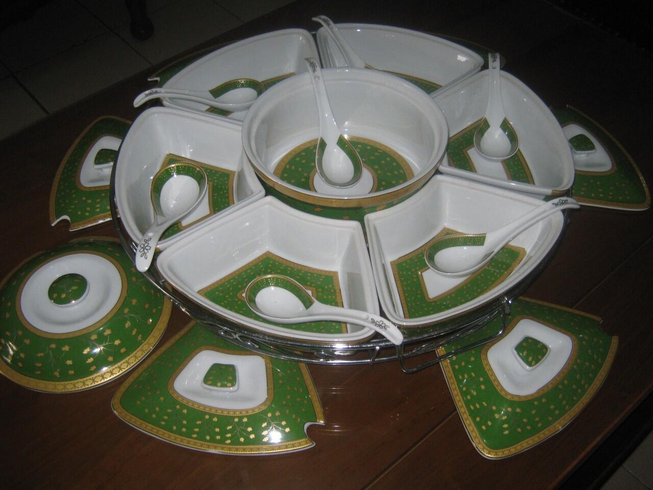 Vicenza Peralatan Prasmanan besar