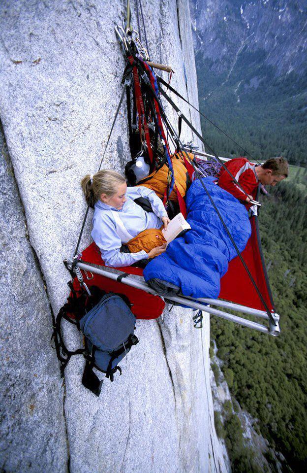 AMAZING THINGS IN THE WORLD