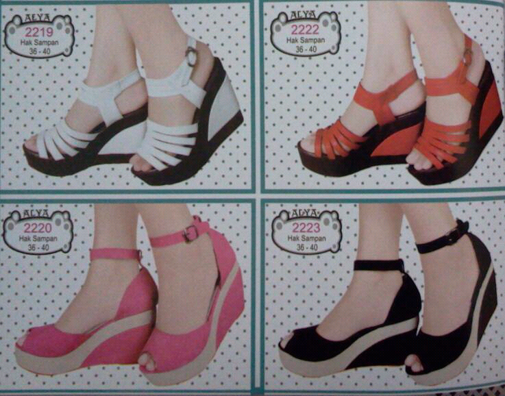 JUAL sandal dan sepatu edisi khusus NATAL (nggak nyesel dech)