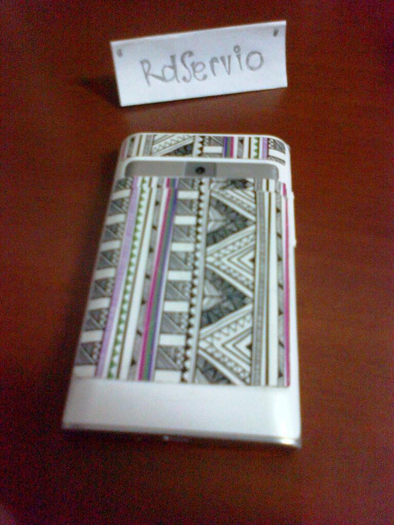Jual Cepat LG Optimus L3 Android cuma 700rb baru 3 bln pake.