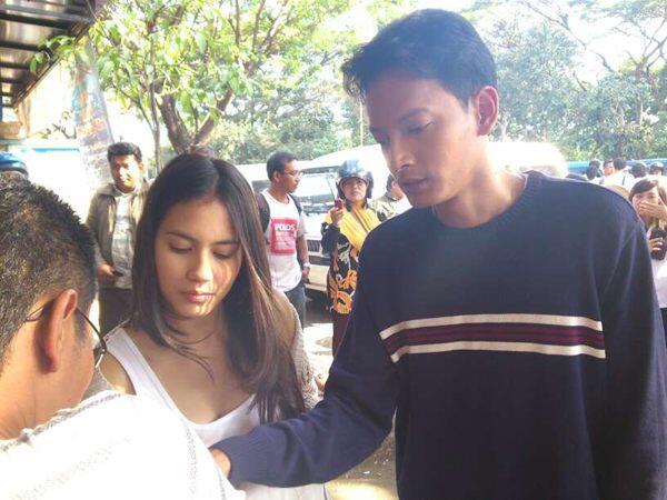 &#91;HOT TREAD&#93; INTIP SERUNYA SYUTING 5 CM DI MALANG ==&gt; TAYANG 12-12-12