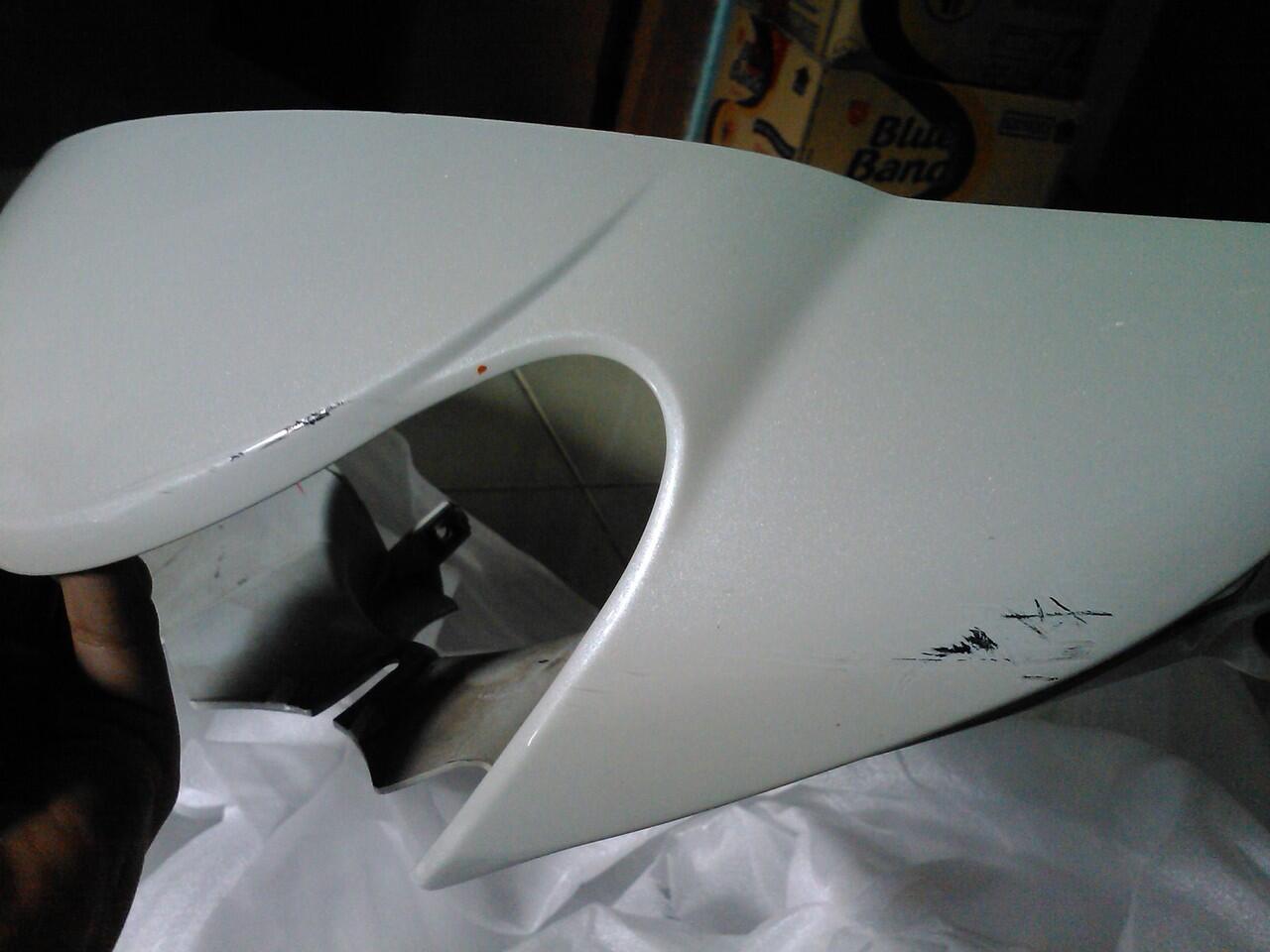 Jual Body Mio smile putih/white ORI 2nd striping mio amore 2011 + bonus