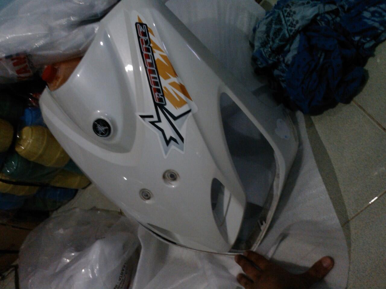 Jual Body Mio smile putih/white ORI 2nd striping mio amore 2011 + bonus