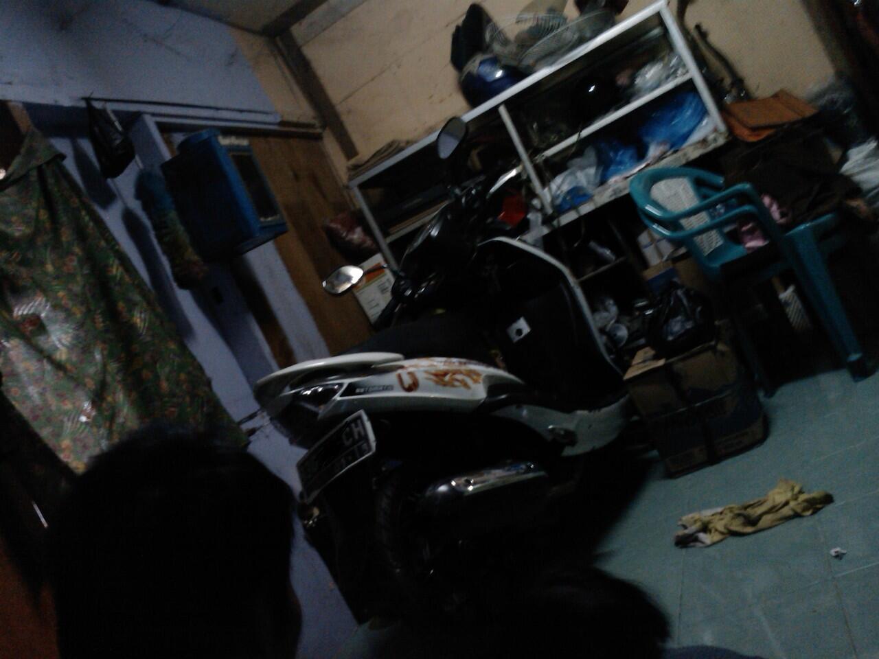 Jual Body Mio smile putih/white ORI 2nd striping mio amore 2011 + bonus
